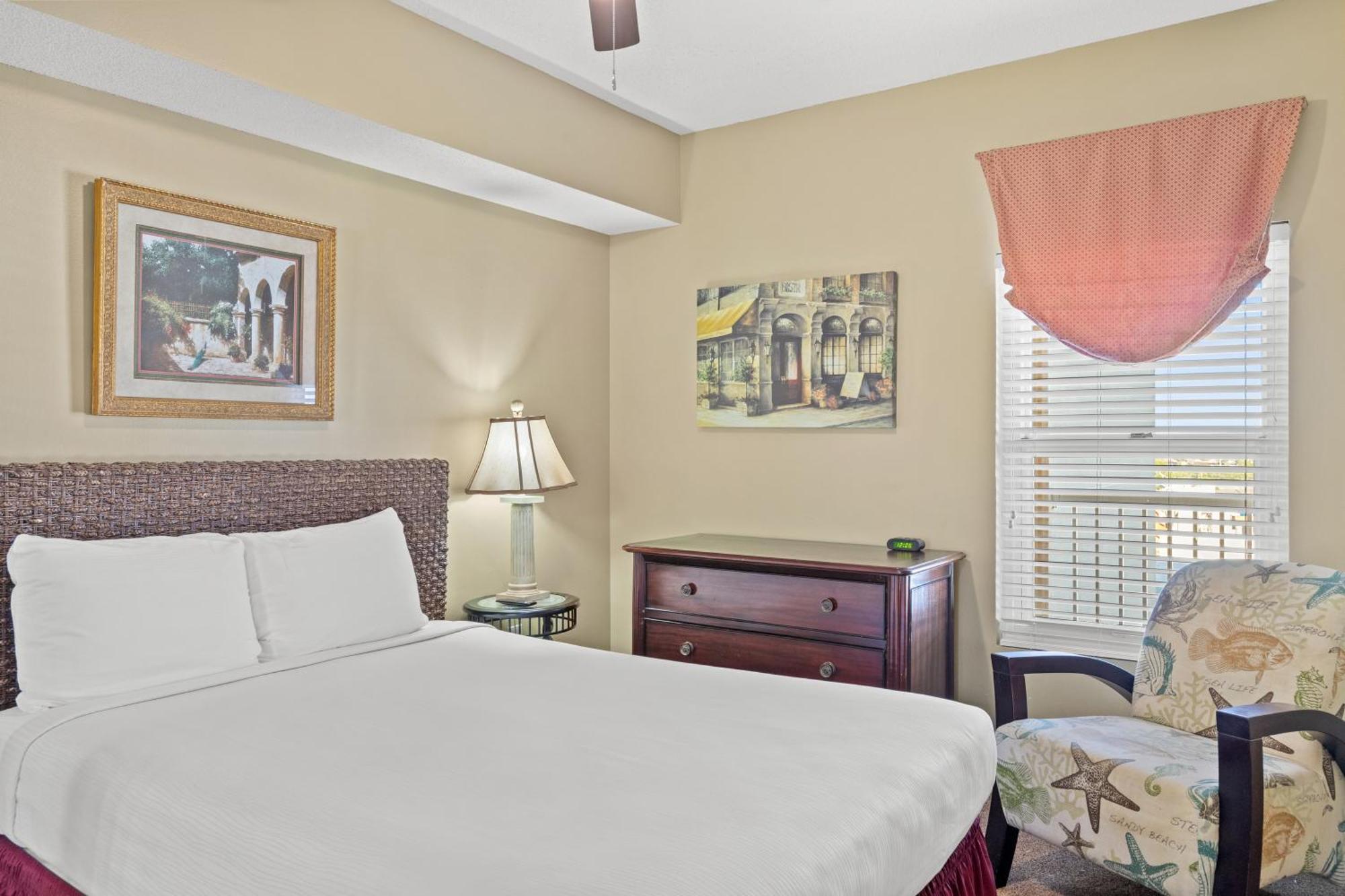 Official Majestic Beach Resort - Over 60 Units - All Ocean Front, Panama City Beach, Fl Экстерьер фото