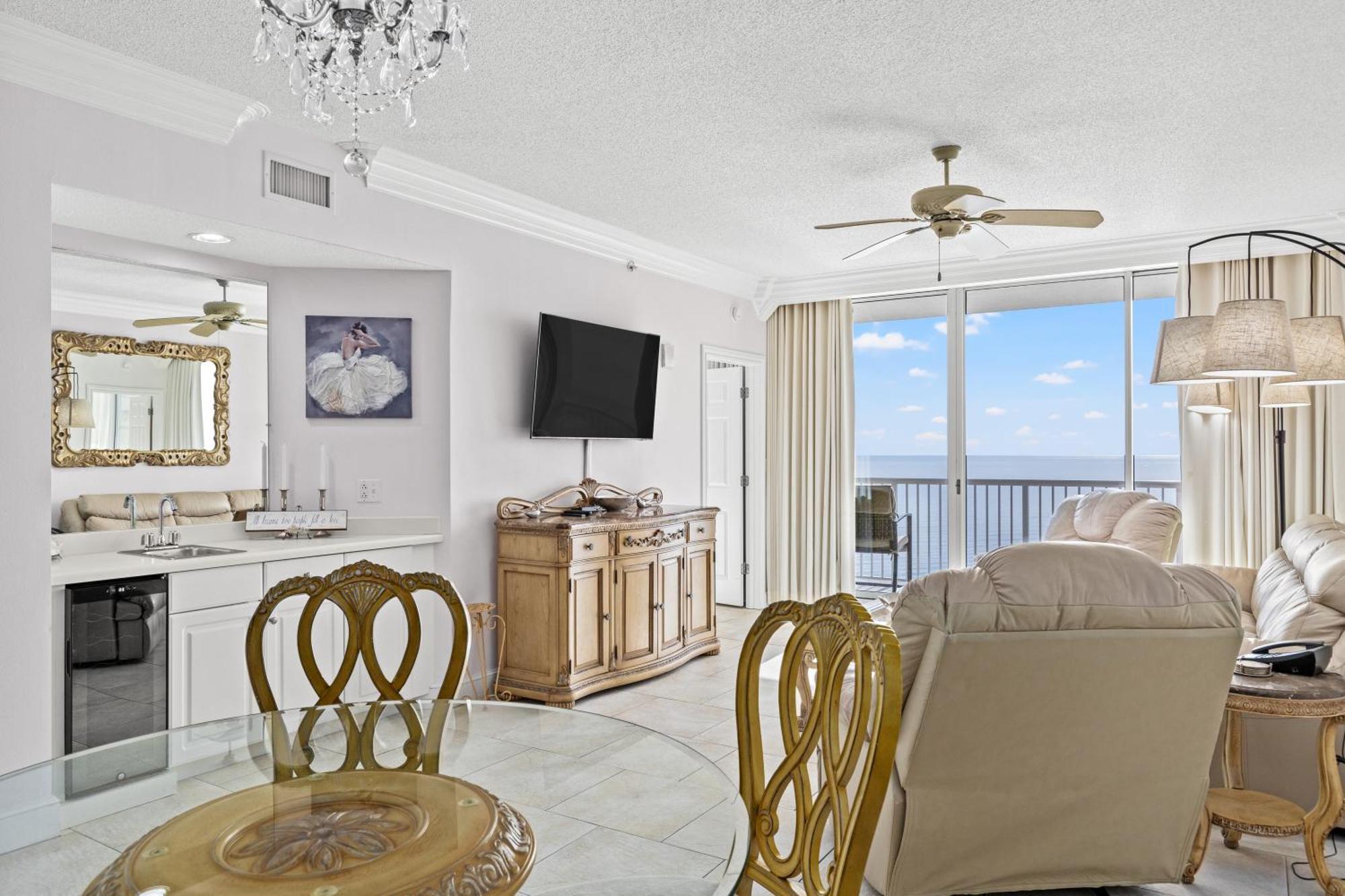 Official Majestic Beach Resort - Over 60 Units - All Ocean Front, Panama City Beach, Fl Номер фото