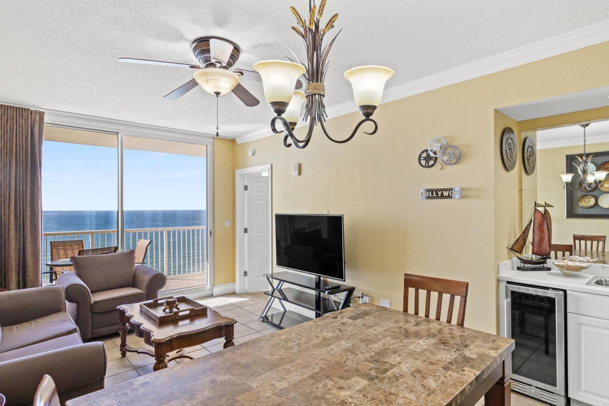 Official Majestic Beach Resort - Over 60 Units - All Ocean Front, Panama City Beach, Fl Номер фото