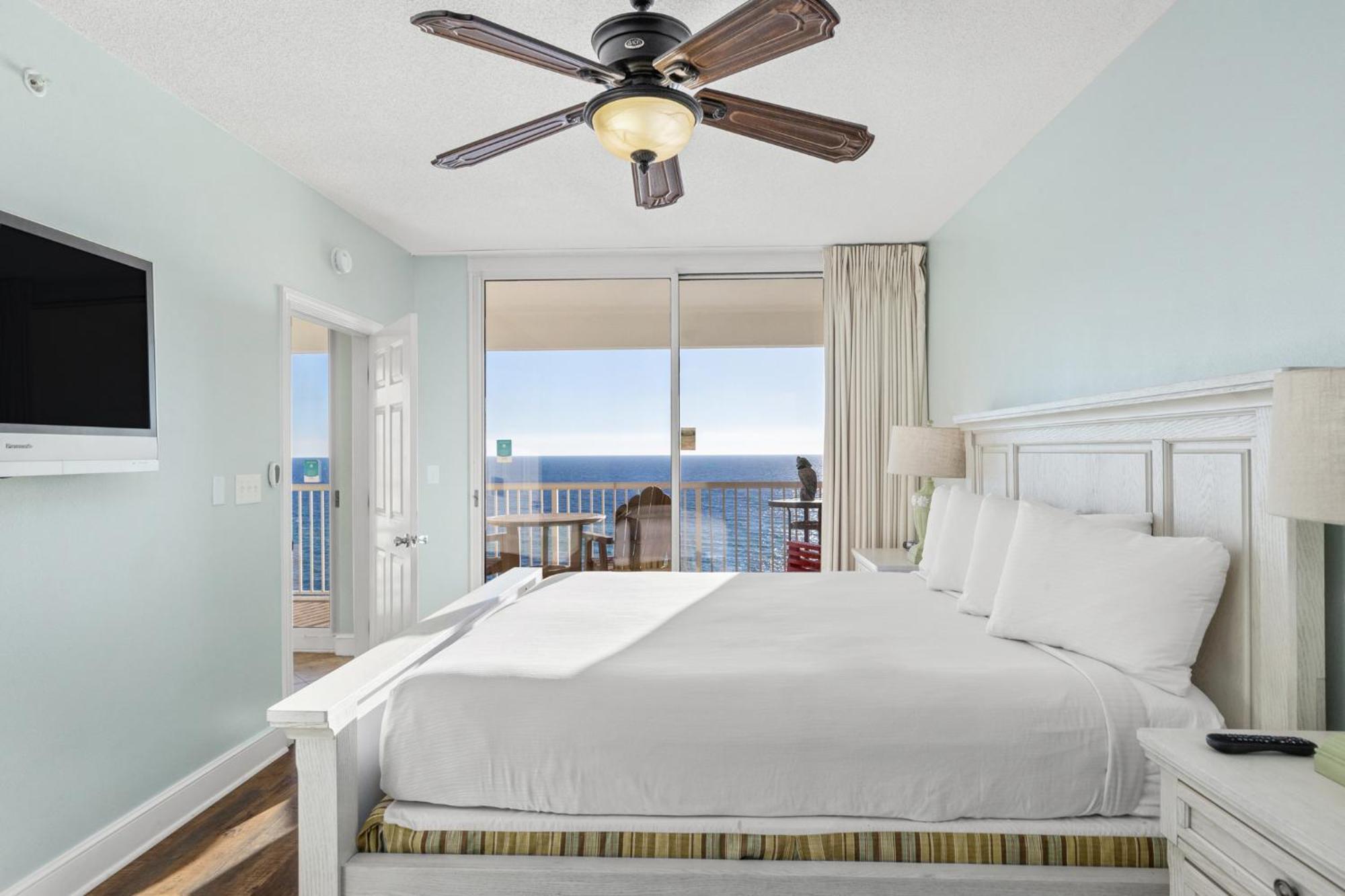 Official Majestic Beach Resort - Over 60 Units - All Ocean Front, Panama City Beach, Fl Номер фото